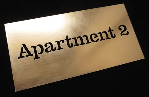 Metal plaque Apartment 2 - Copper 15x7.5