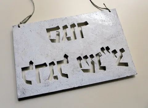 סגור לרגל שנצ - צד אחורי