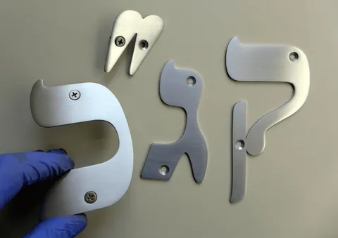 aluminum hebrew letters